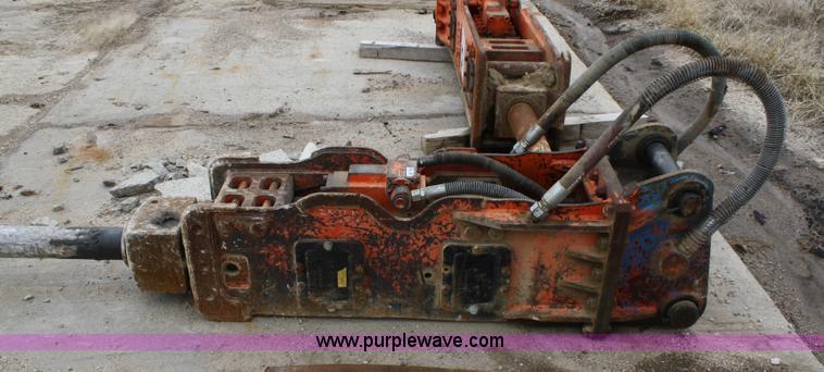 image for item 4814 NPK 10XB hydraulic breaker with bit