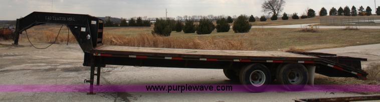 image for item 4816 2000 L & L tandem axle trailer