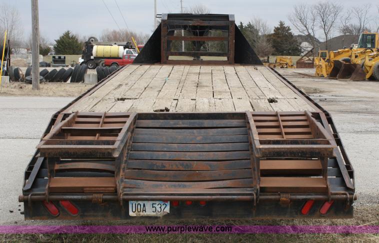 image for item 4816 2000 L & L tandem axle trailer