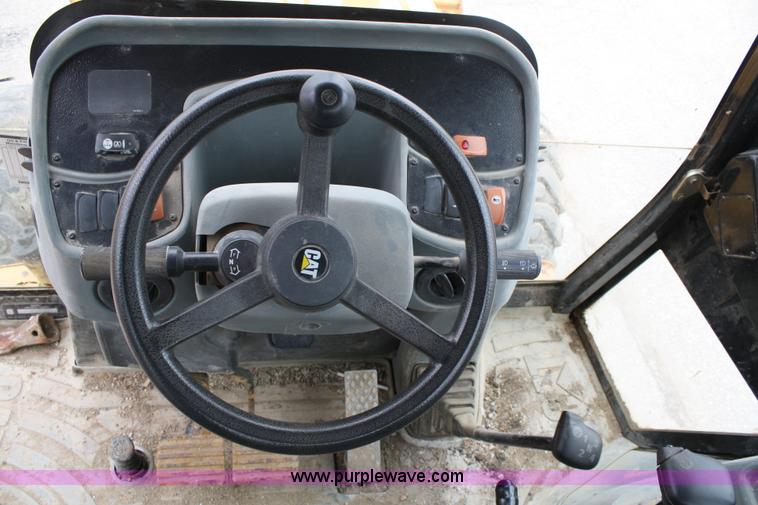 image for item 4817 2005 Caterpillar 420D backhoe/loader