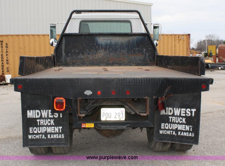 image for item 4818 1991 International 4900 flatbed truck