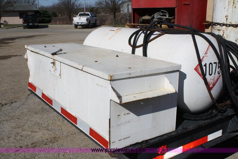 image for item 4929 Hotsy 9248 LP hot water pressure washer on trailer