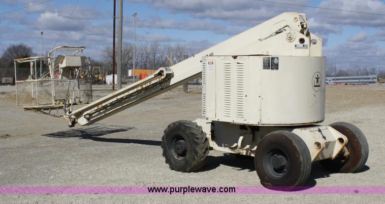 image for item 4930 1984 JLG 40HTR man lift