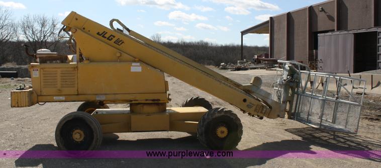 image for item 4932 1985 JLG 40F man lift