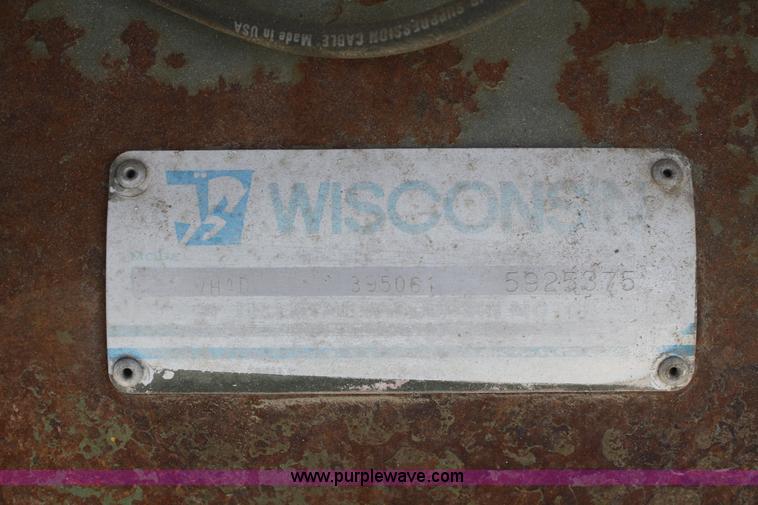 image for item 4932 1985 JLG 40F man lift