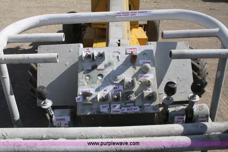 image for item 4932 1985 JLG 40F man lift