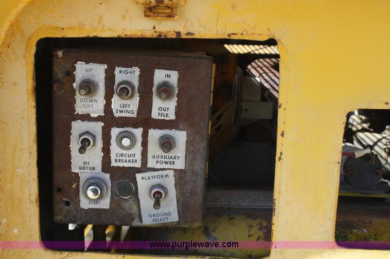 image for item 4932 1985 JLG 40F man lift