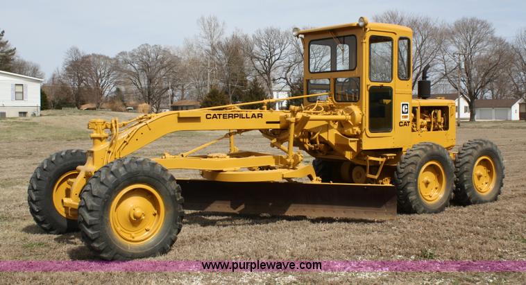 image for item 5014 1974 Caterpillar 112F motor grader