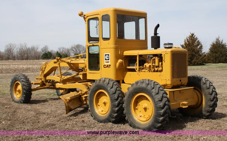 image for item 5014 1974 Caterpillar 112F motor grader