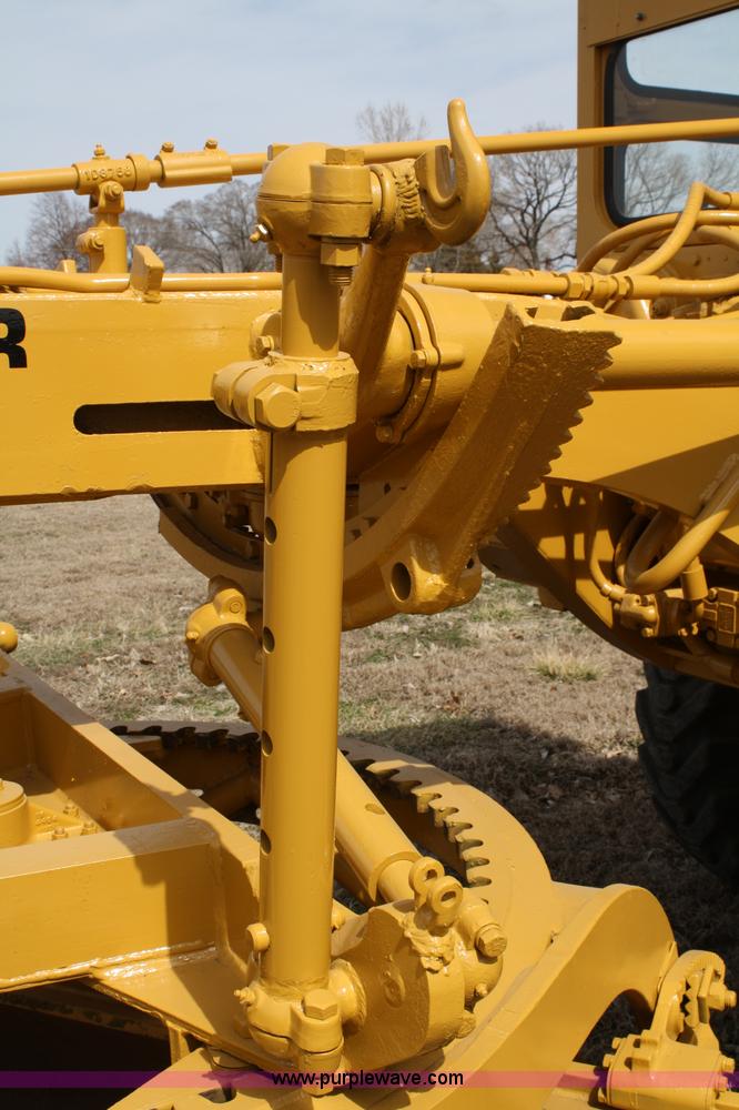 image for item 5014 1974 Caterpillar 112F motor grader