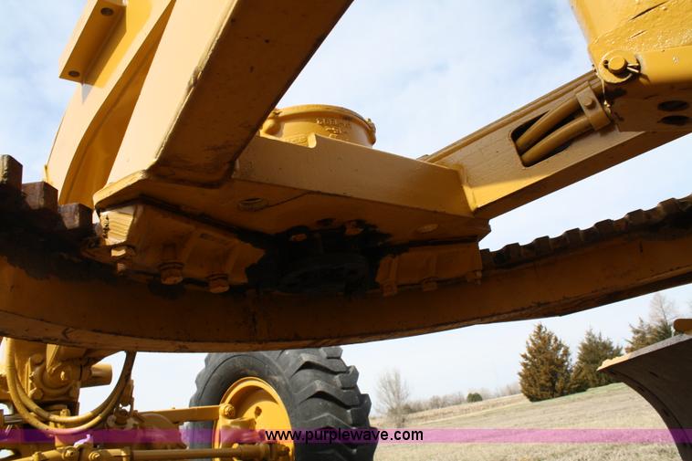 image for item 5014 1974 Caterpillar 112F motor grader