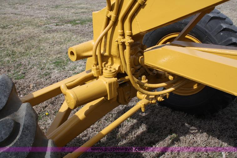 image for item 5014 1974 Caterpillar 112F motor grader