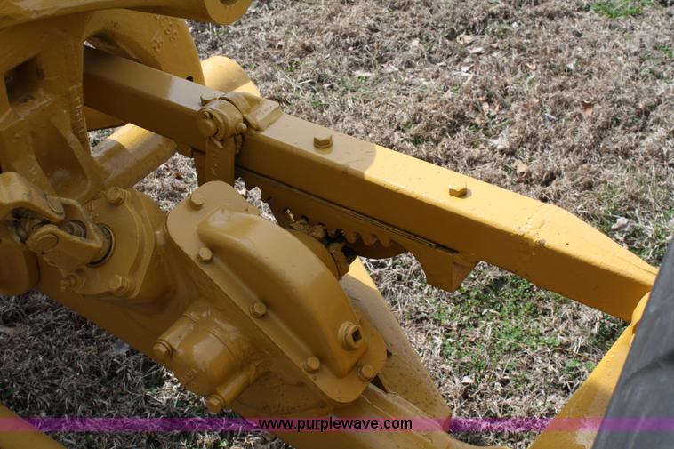 image for item 5014 1974 Caterpillar 112F motor grader