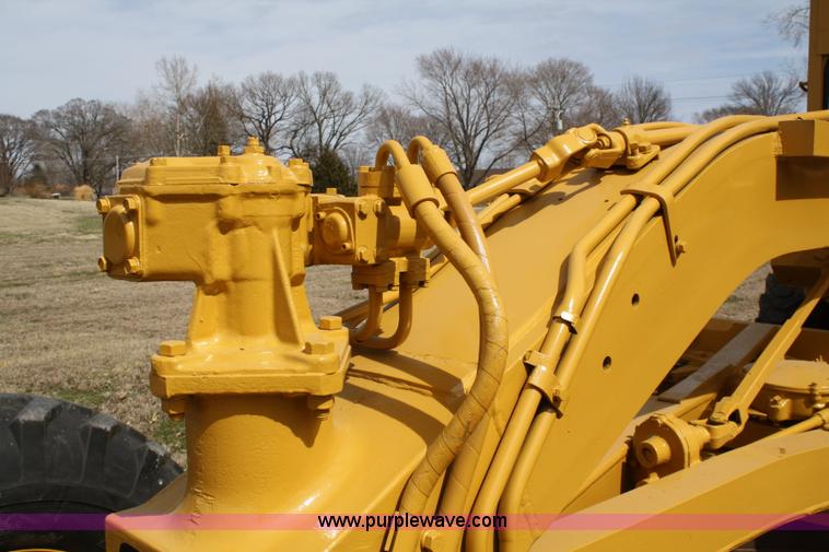 image for item 5014 1974 Caterpillar 112F motor grader