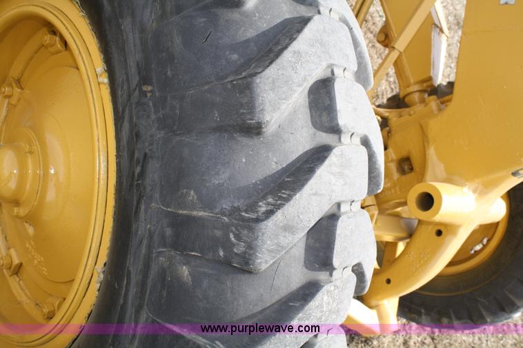 image for item 5014 1974 Caterpillar 112F motor grader