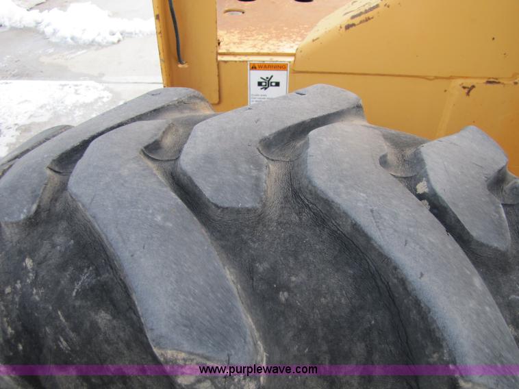 image for item 5121 1999 Case 689G telehandler