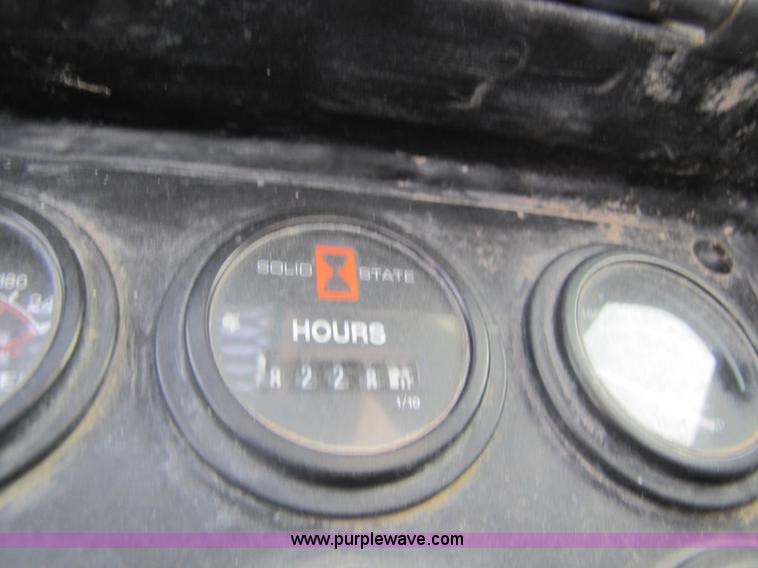 image for item 5121 1999 Case 689G telehandler