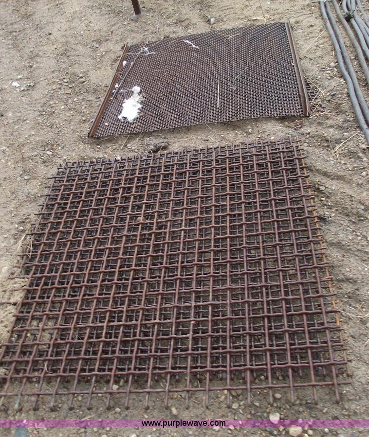 image for item 5496 Double deck Allis Chalmers screen