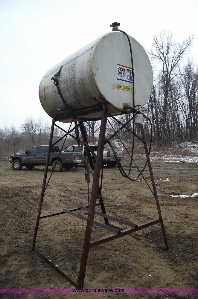 image for item 5500 300 gallon fuel tank on 6' stand