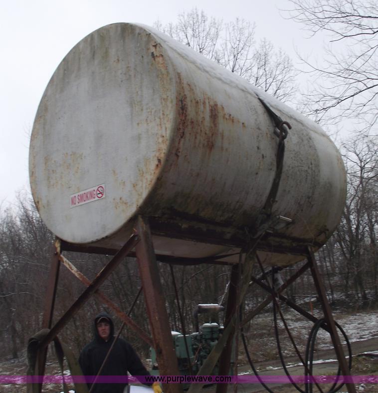 image for item 5500 300 gallon fuel tank on 6' stand