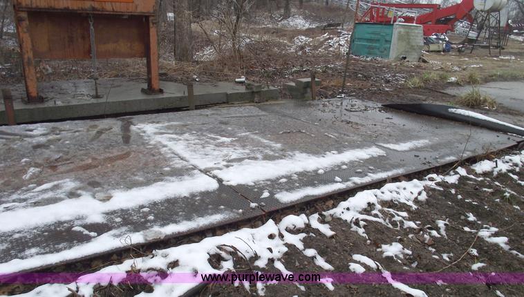 image for item 5502 Thurman 27 ton portable scale