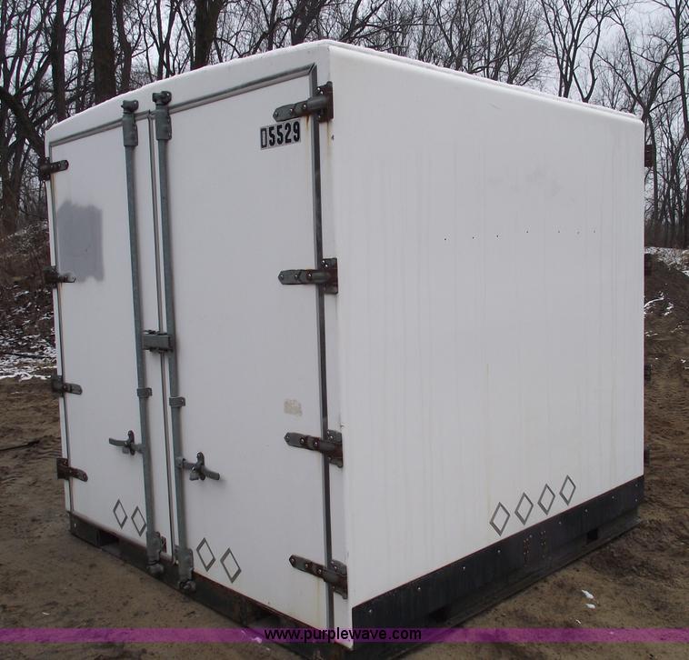 image for item 5504 8' x 8' job site storage container