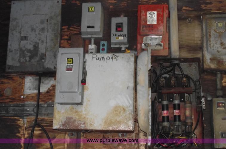 image for item 5505 Generator switching gear housed in trailer