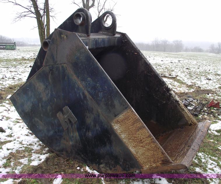 image for item 5507 36" sand bucket