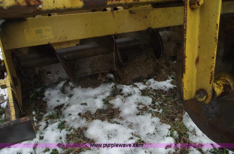 image for item 5511 Skid steer 18" footing digger