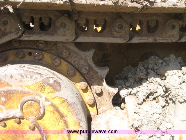 image for item 5933 Caterpillar 943LGP track loader