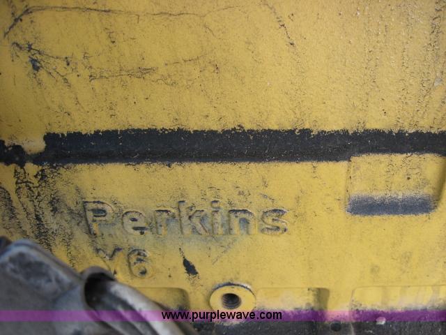 image for item 5937 2001 Caterpillar Olympian XQ10592 electric generator