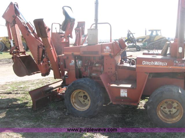 image for item 5951 1987 Ditch Witch 5010-DD trencher/backhoe