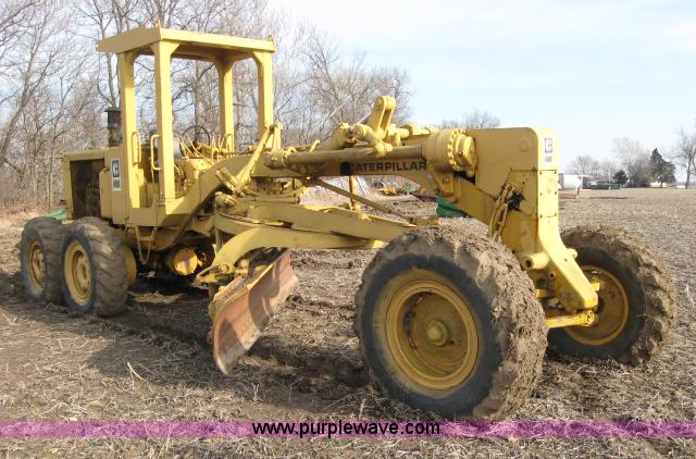 image for item 5966 1968 Caterpillar 14E grader