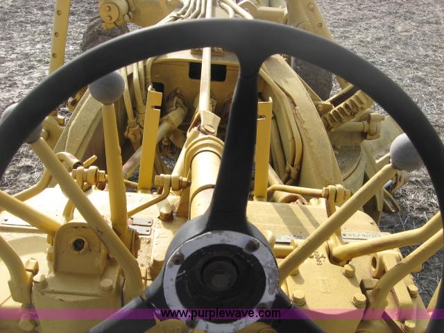 image for item 5966 1968 Caterpillar 14E grader