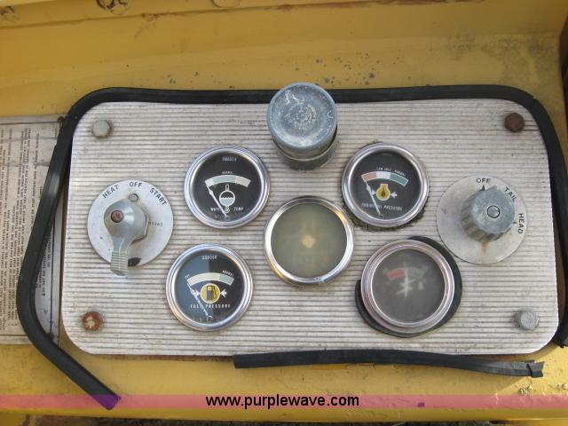 image for item 5966 1968 Caterpillar 14E grader