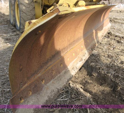 image for item 5966 1968 Caterpillar 14E grader