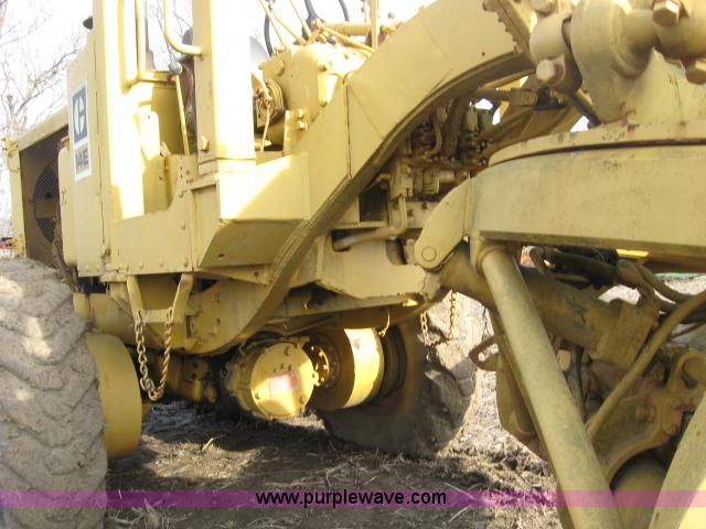 image for item 5966 1968 Caterpillar 14E grader
