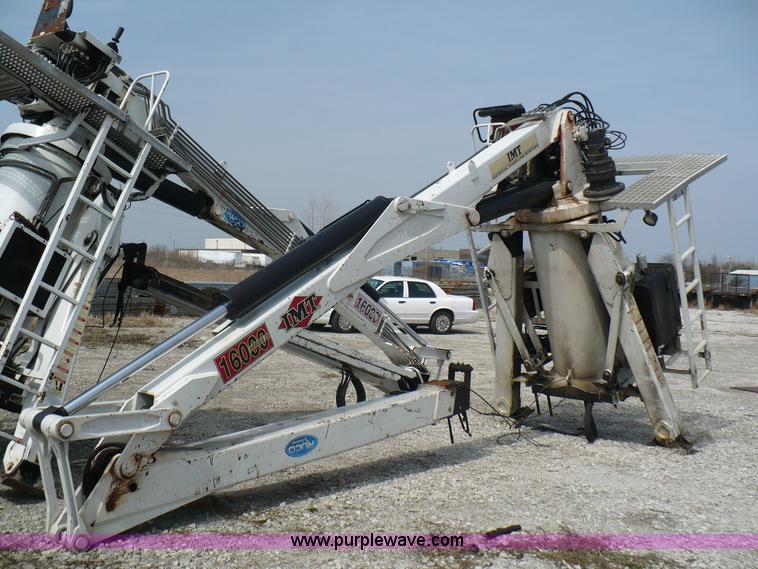image for item 5997 2005 IMT 16000 hydraulic loader/wallboard crane