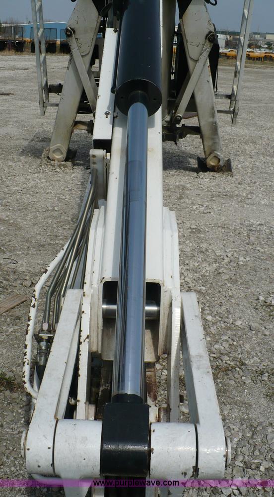 image for item 5997 2005 IMT 16000 hydraulic loader/wallboard crane