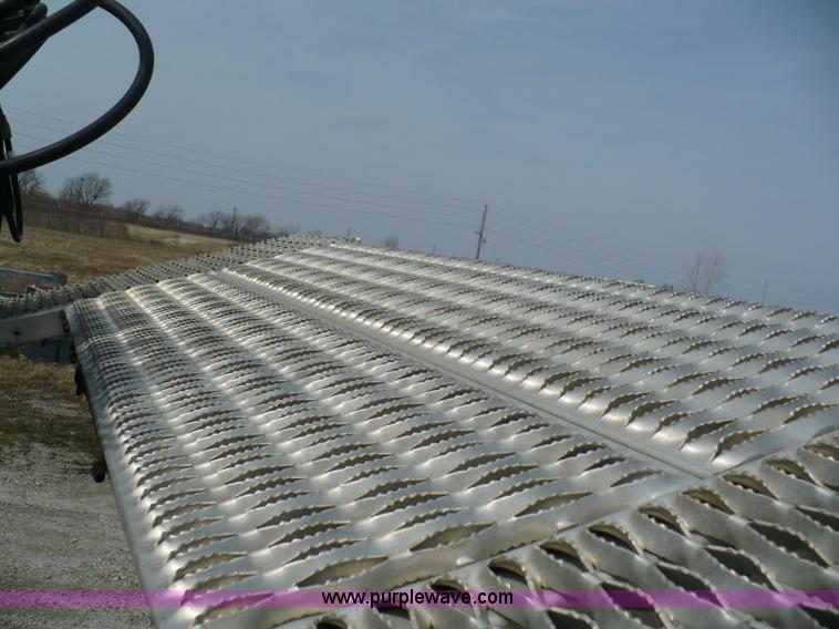 image for item 5997 2005 IMT 16000 hydraulic loader/wallboard crane