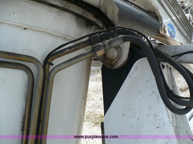 image for item 5997 2005 IMT 16000 hydraulic loader/wallboard crane