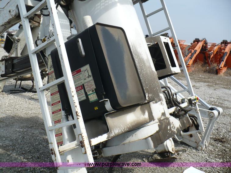 image for item 5998 2004 IMT 16000 hydraulic loader/wallboard crane