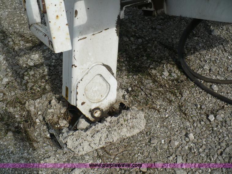 image for item 5998 2004 IMT 16000 hydraulic loader/wallboard crane