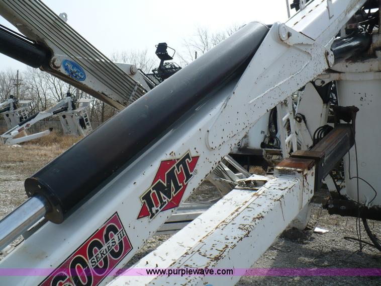 image for item 5998 2004 IMT 16000 hydraulic loader/wallboard crane