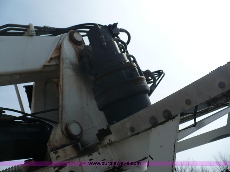 image for item 5998 2004 IMT 16000 hydraulic loader/wallboard crane