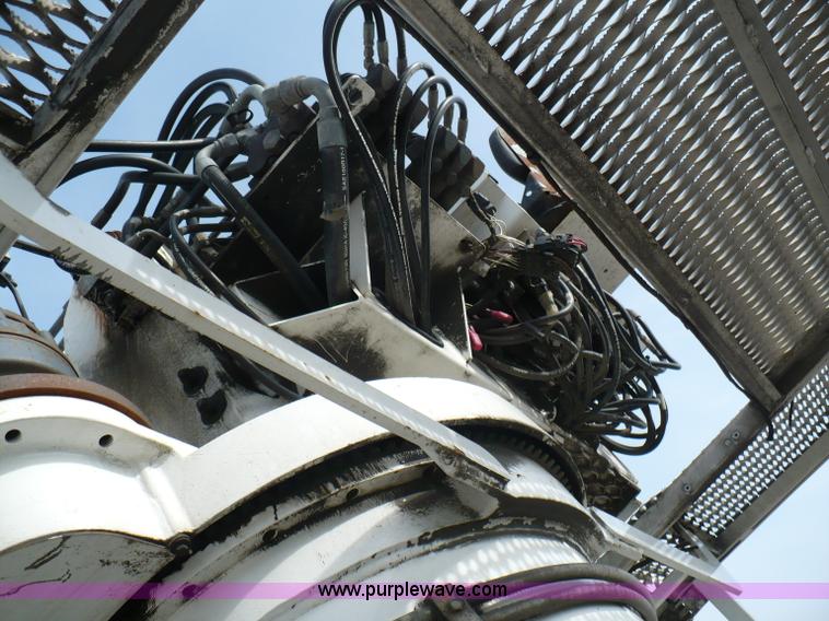 image for item 5998 2004 IMT 16000 hydraulic loader/wallboard crane