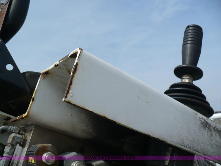 image for item 5998 2004 IMT 16000 hydraulic loader/wallboard crane