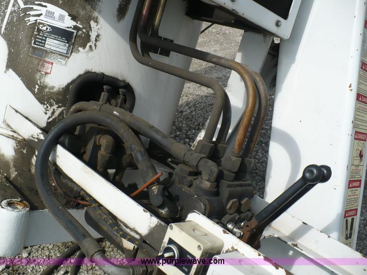 image for item 5998 2004 IMT 16000 hydraulic loader/wallboard crane