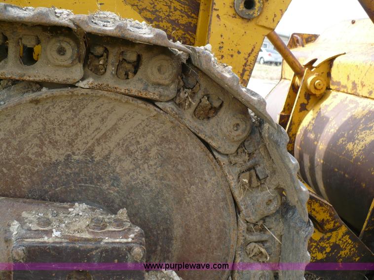 image for item 5999 1970 Caterpillar 955K track loader