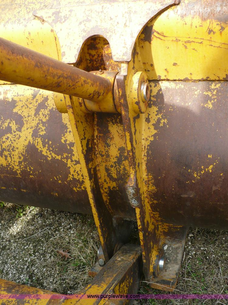 image for item 5999 1970 Caterpillar 955K track loader